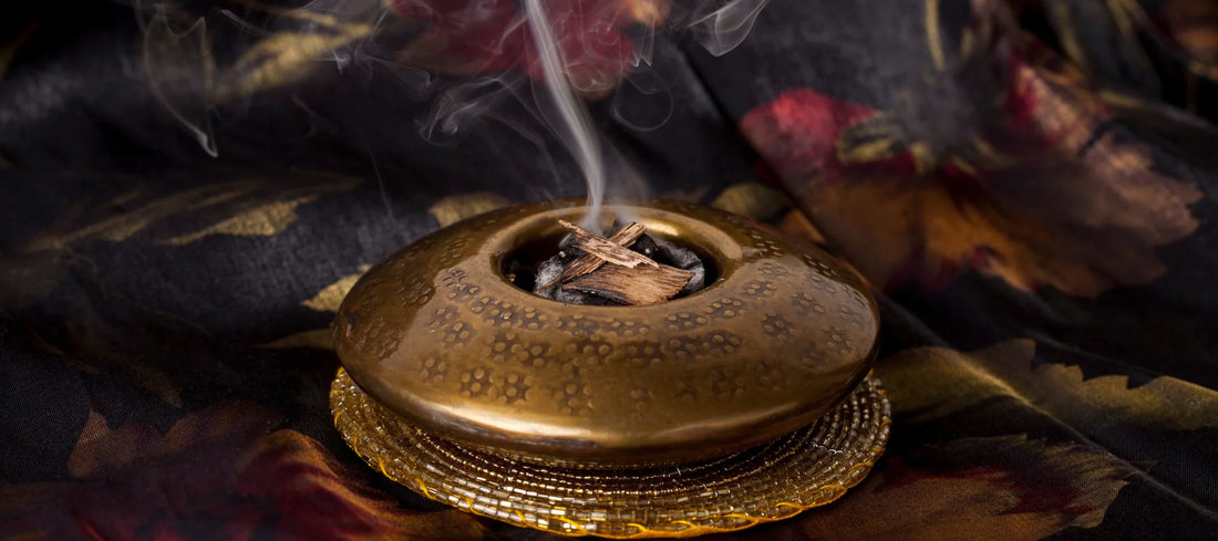 The Art of Incensing Hair and Oud Combs: Ancient Rituals for Modern Beauty