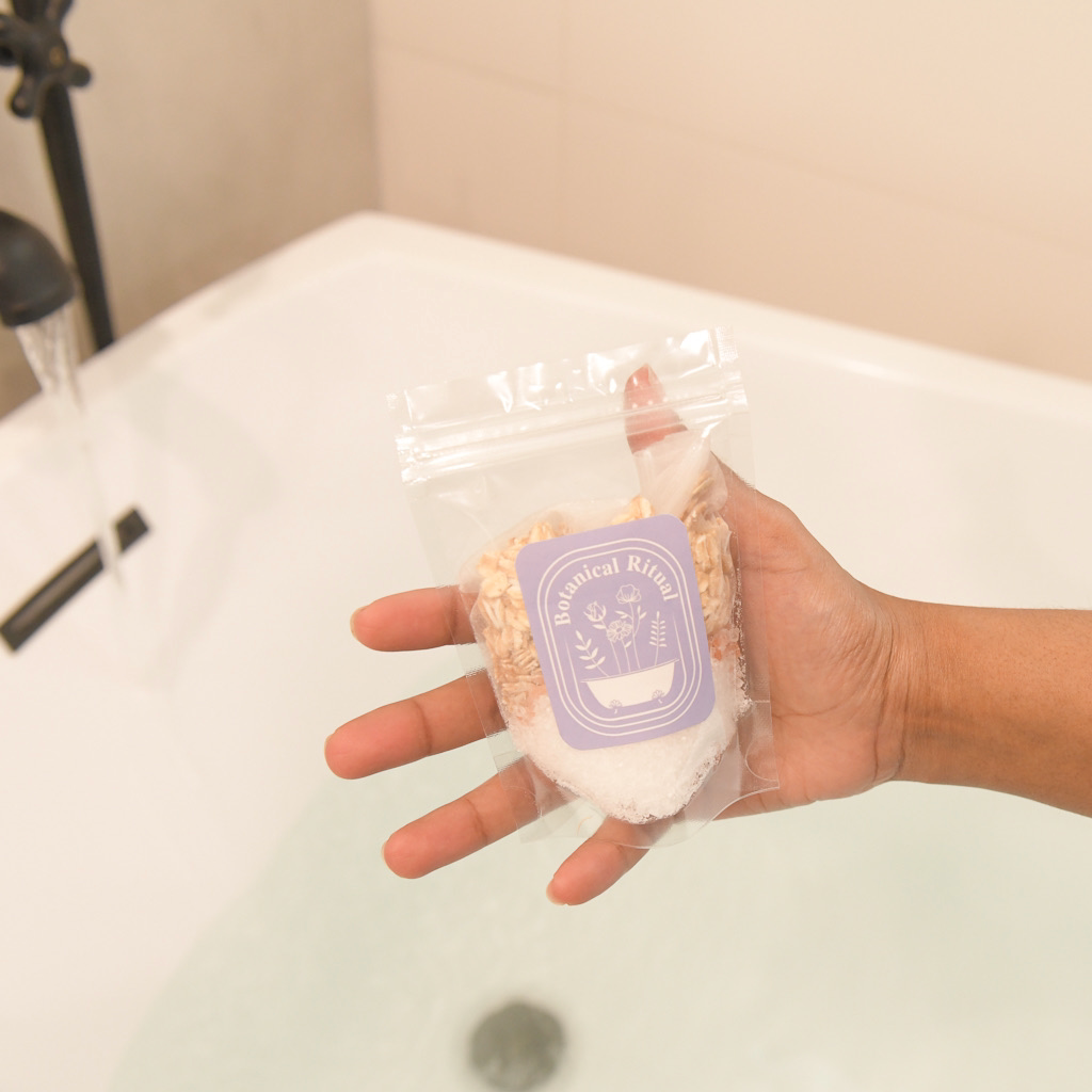 Gentle Waves Baby Bath: Relieve Dry and Itchy Skin